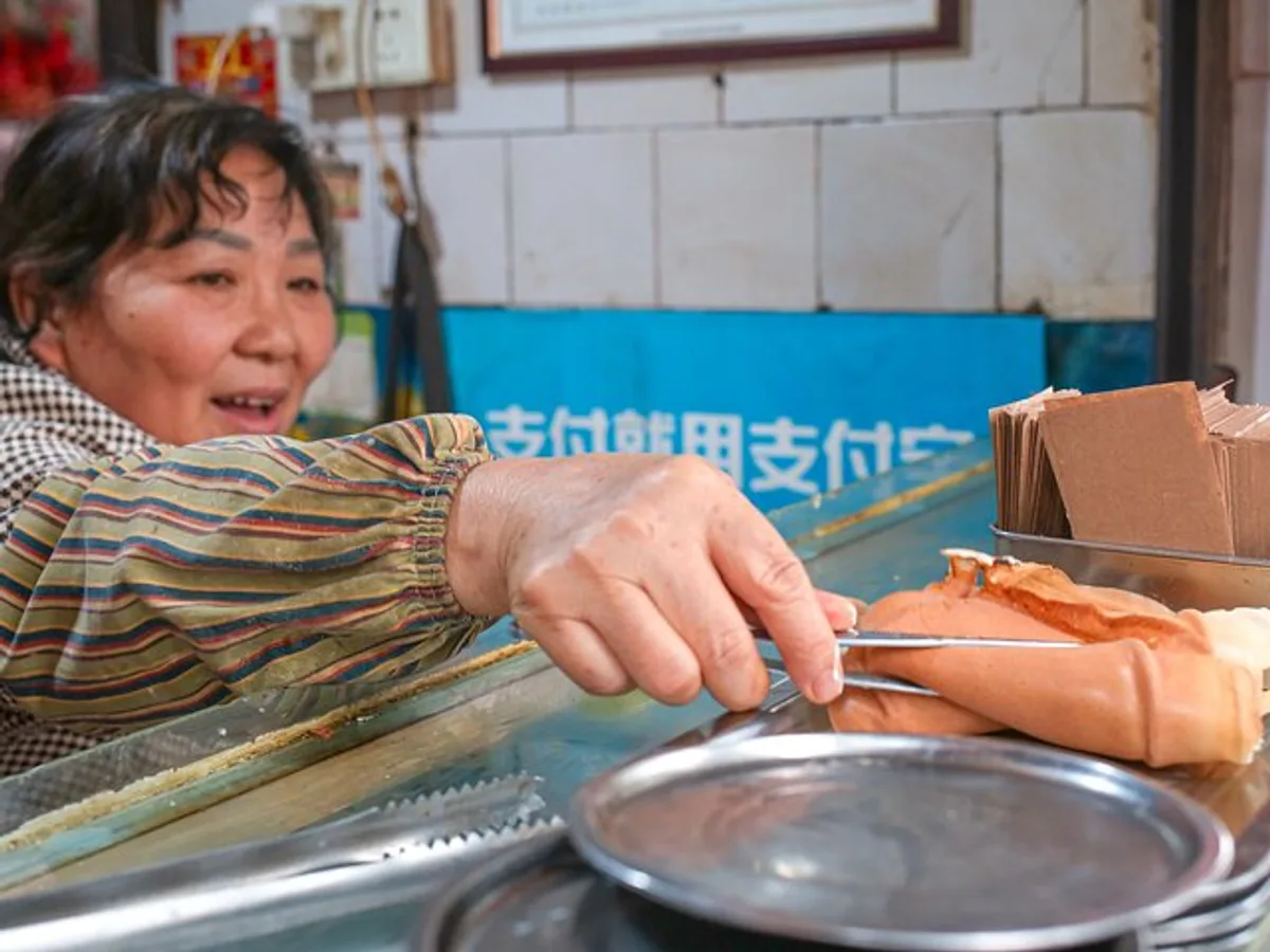 Tuktuk Food Tour Through Chengdu's Local Eats