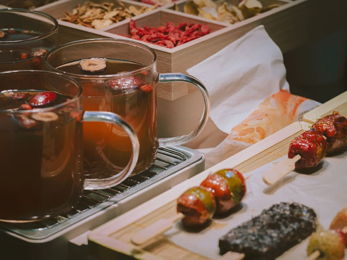 Guangzhou Cantonese Dessert and Herbal Tea Workshop with English Guide