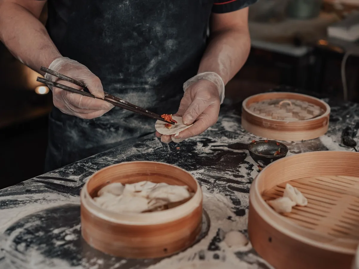 Hong Kong Dim Sum Making Class with English Guide